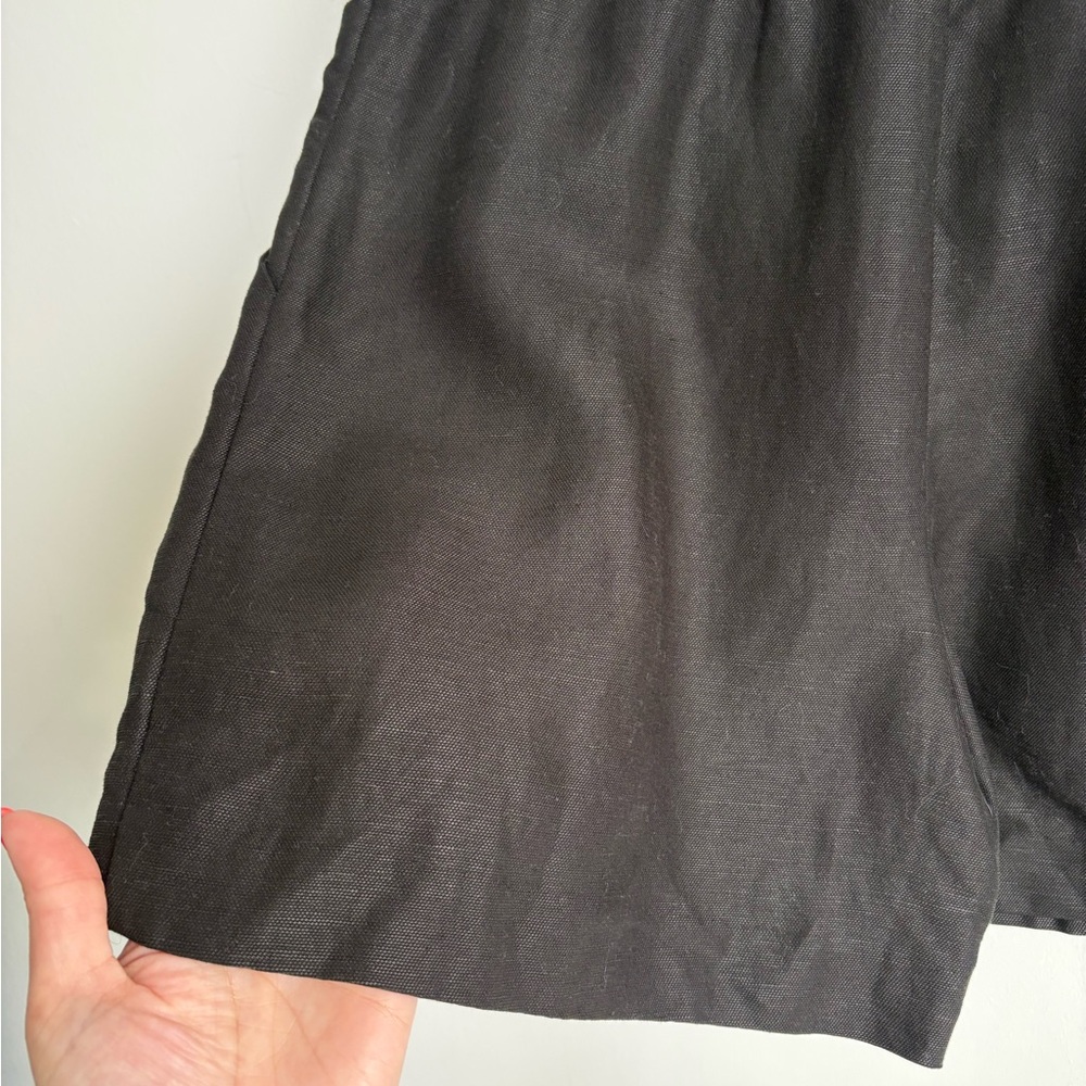 Wilfred Fable Linen TENCEL Shorts Black Pleated Elastic Waist Size 8 - Picture 3 of 13